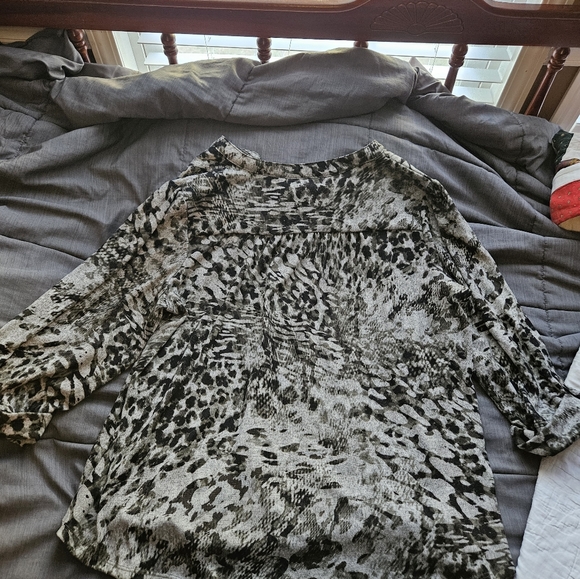 New Directions Top Size 3X - Picture 2 of 6